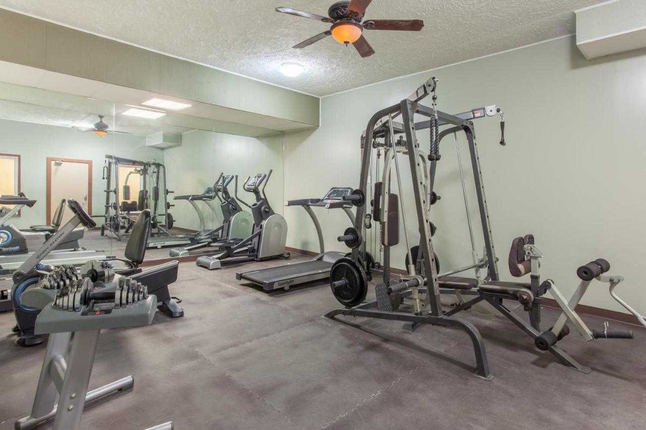 Econo Lodge Inn & Suites メディシンハット エクステリア 写真