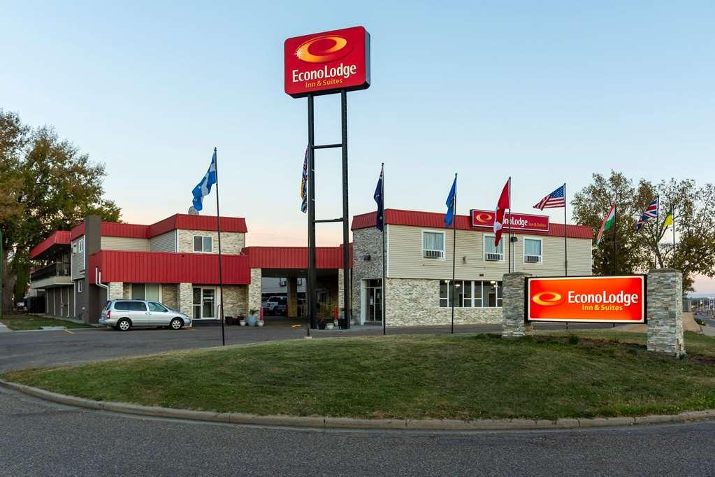 Econo Lodge Inn & Suites メディシンハット エクステリア 写真