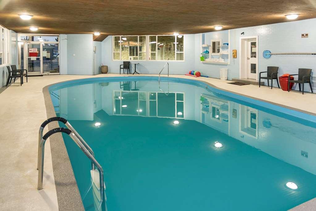 Econo Lodge Inn & Suites メディシンハット 設備 写真